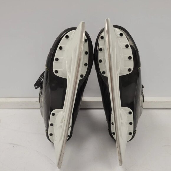 (72335-1) CCM RW300 Skates - Picture 7 of 8